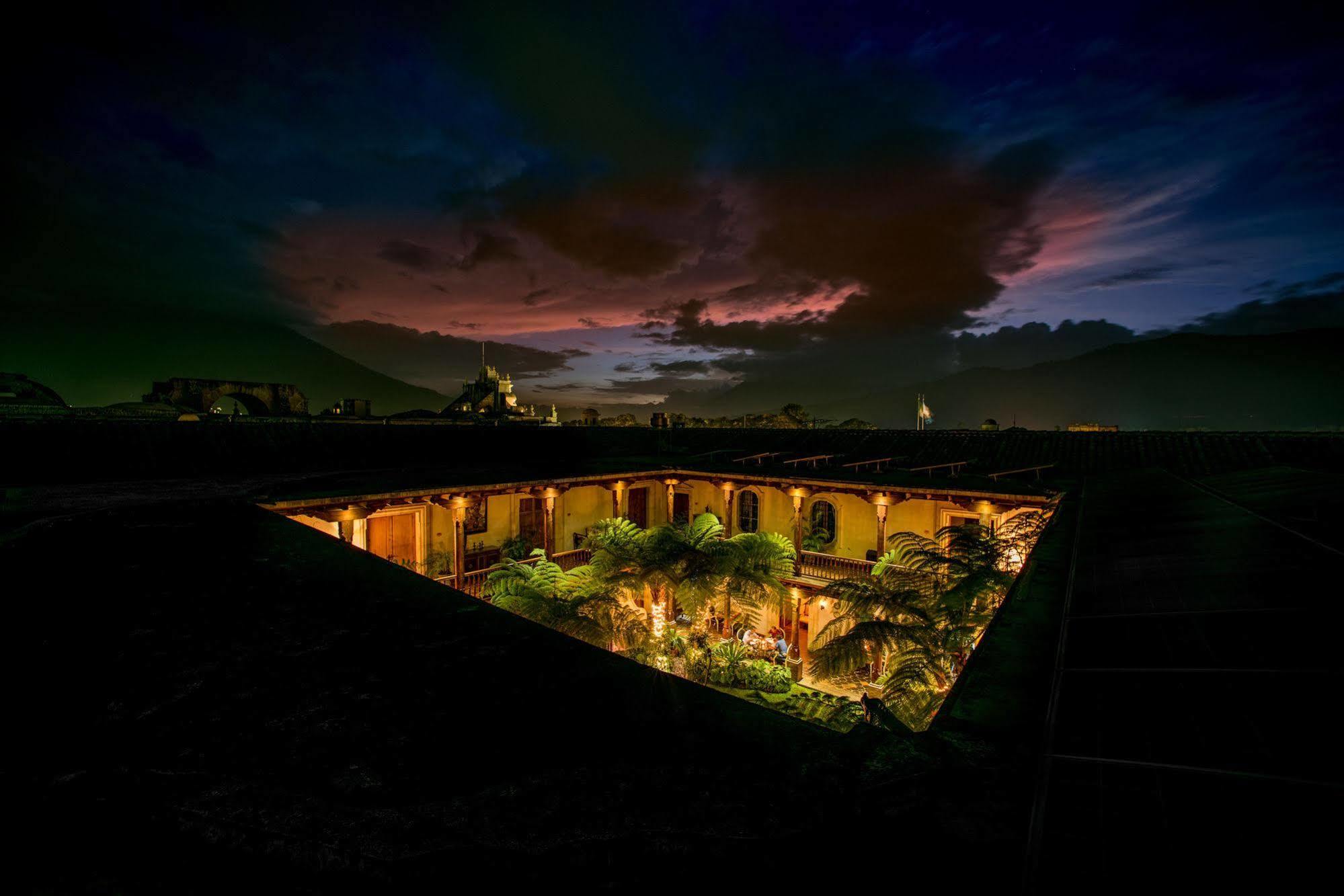 Hotel Palacio De Dona Leonor Antigua Exterior foto